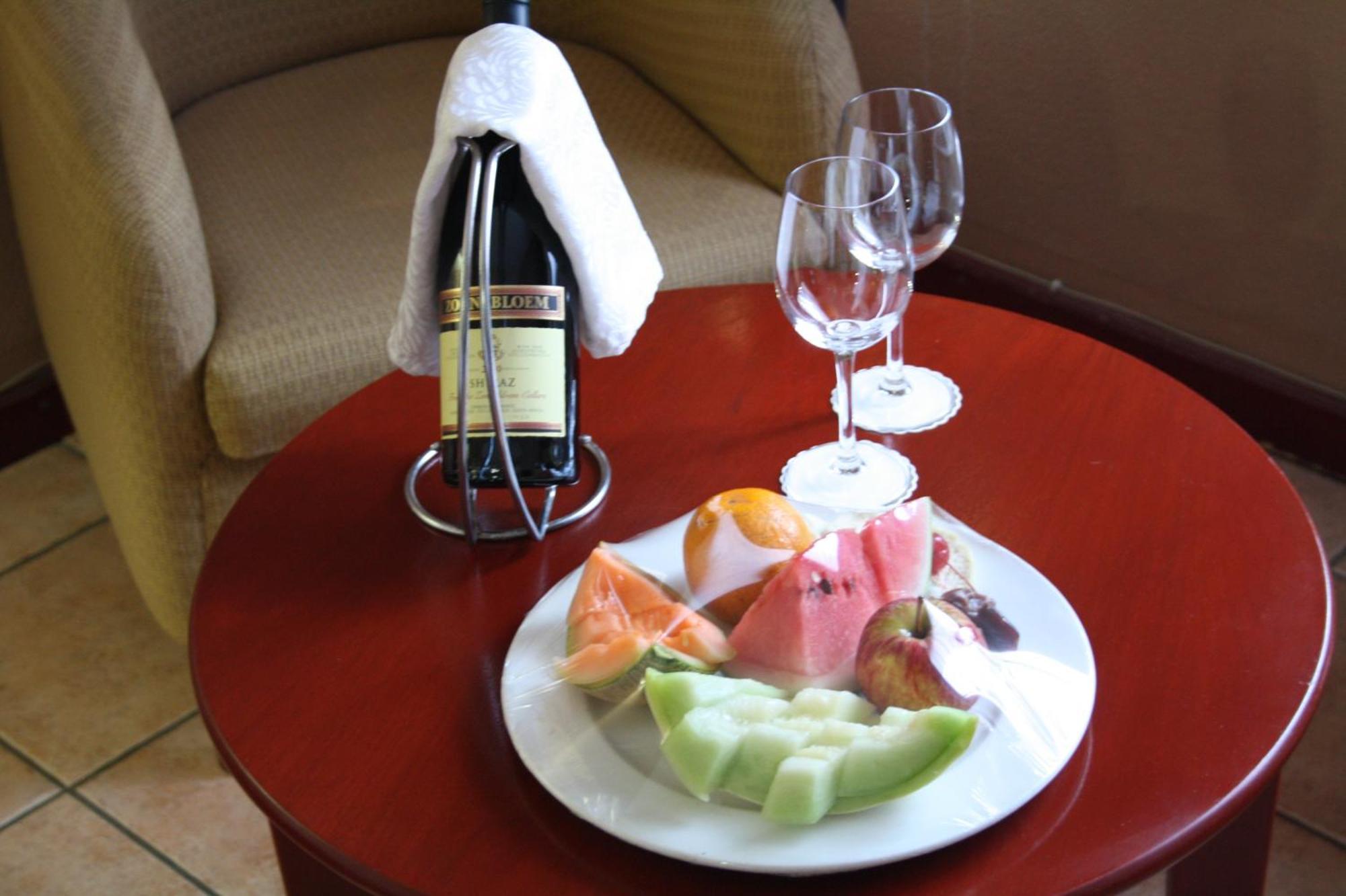 M'Kango Golfview Hotel Lusaka Room photo