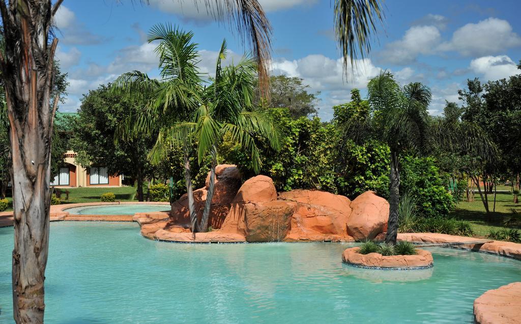M'Kango Golfview Hotel Lusaka Exterior photo