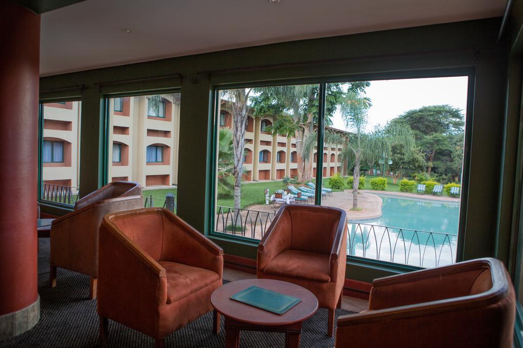 M'Kango Golfview Hotel Lusaka Exterior photo